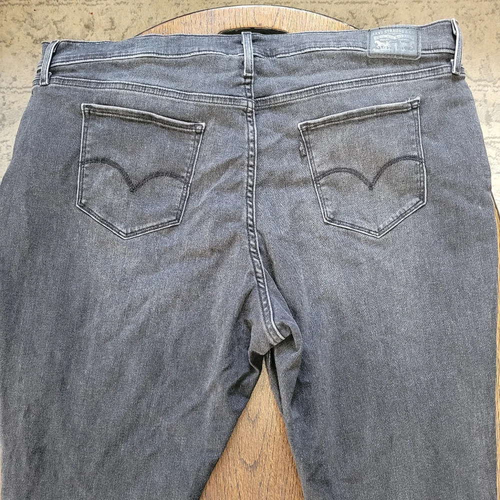 Levi's 711 Skinny Rawcut Hem Hi Rise Embroidered Jeans Size Women's 24W - Picture 8 of 15